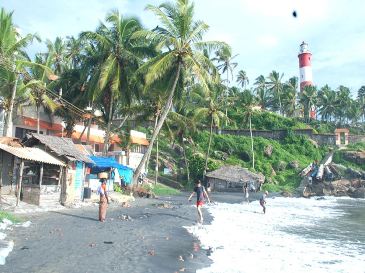Seaflower Beach Resort Kovalam Exteriör bild