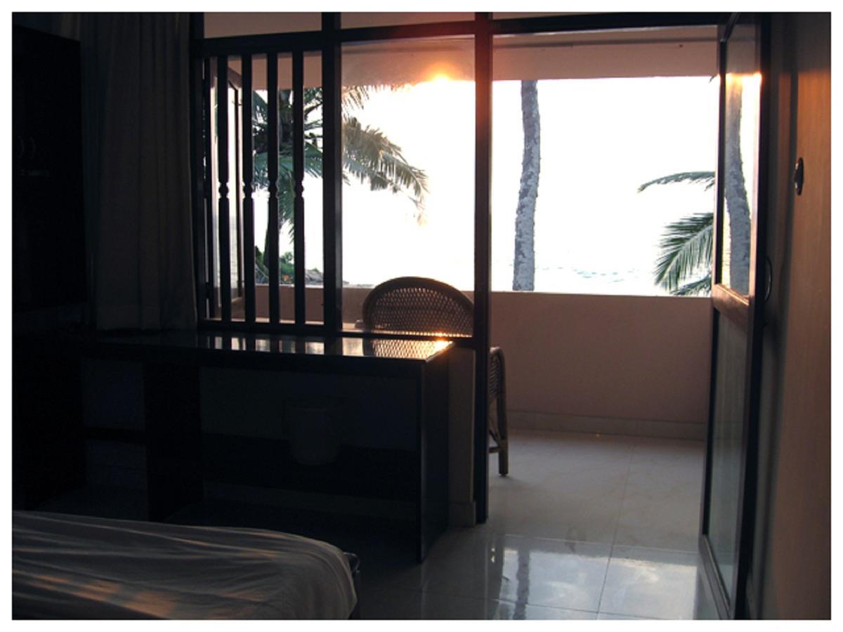 Seaflower Beach Resort Kovalam Exteriör bild